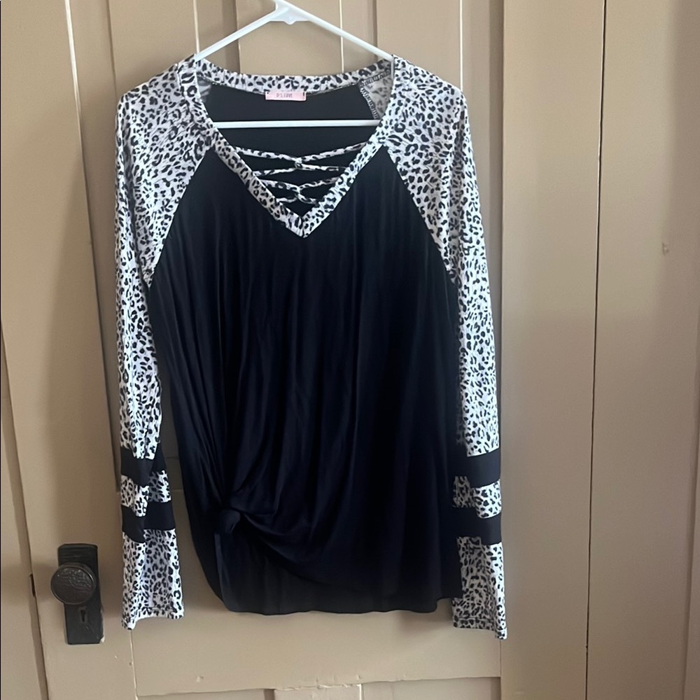 Black and White Ruched Tie Front Blouse